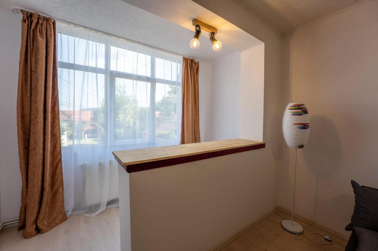 Nya Apartment シギショアラ エクステリア 写真